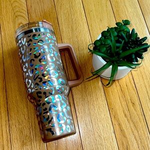 40oz Tan Cheetah Print Cup